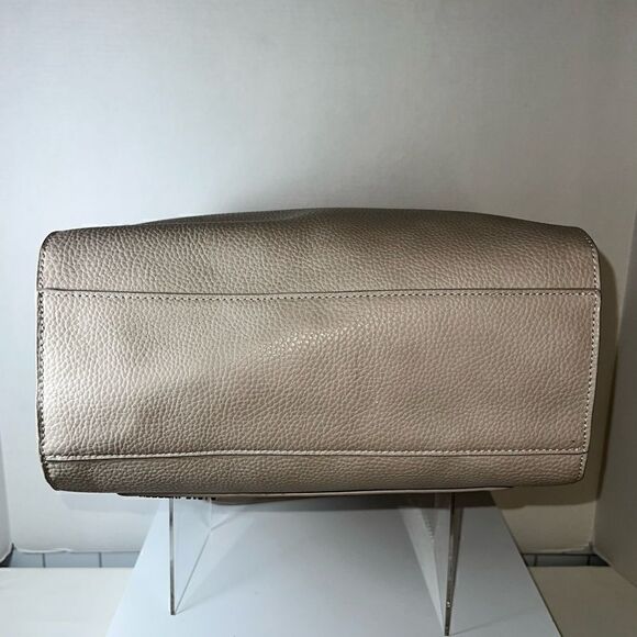 Steve Madden Tote - Picture 5 of 7